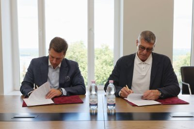 Министерство спорта Нижегородской области и Всероссийская федерация волейбола подписали соглашение о сотрудничестве Министерство спорта Нижегородской области и Всероссийская федерация волейбола подписали соглашение о сотрудничестве