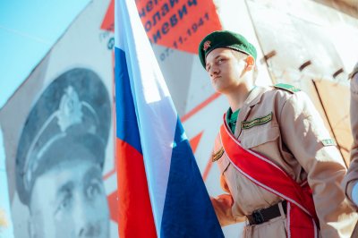 В Нижнем Новгороде открыли граффити в честь Героя Советского Союза Николая Фильченкова В Нижнем Новгороде открыли граффити в честь Героя Советского Союза Николая Фильченкова