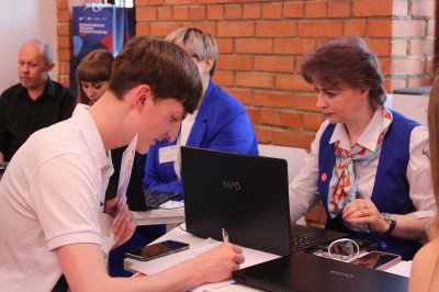 Более 2,8 тысячи молодых людей трудоустроено в 2025 году благодаря Нижегородскому кадровому центру Более 2,8 тысячи молодых людей трудоустроено в 2025 году благодаря Нижегородскому кадровому центру