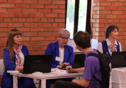 Более 4,8 тысячи нижегородских подростков нашли временную работу к середине лета при содействии кадрового центра Более 4,8 тысячи нижегородских подростков нашли временную работу к середине лета при содействии кадрового центра