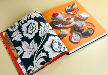 В России провели масштабное исследование о хохломском промысле, представив его в виде книги