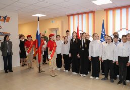 Андрей Чечерин проверил результат капитального ремонта Мурзинской школы Сокольского округа