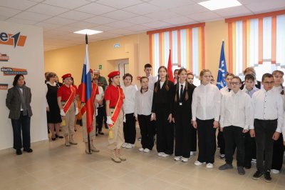 Андрей Чечерин проверил результат капитального ремонта Мурзинской школы Сокольского округа