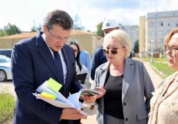 Глеб Никитин оценил ход капремонта медучреждений, включенных в региональный флагманский проект «Семейный квартал» Глеб Никитин оценил ход капремонта медучреждений, включенных в региональный флагманский проект «Семейный квартал»