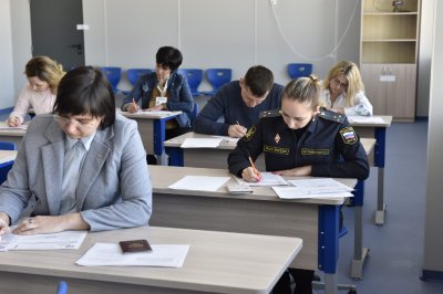 Около 900 нижегородцев присоединились к Всероссийской акции «Сдаем вместе. День сдачи ЕГЭ родителями»