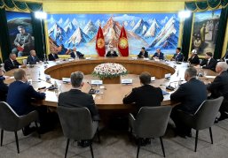 Садыр Жапаров и Глеб Никитин провели рабочую встречу в Киргизии Садыр Жапаров и Глеб Никитин провели рабочую встречу в Киргизии