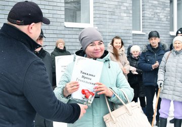 Более 100 человек из аварийного жилья в Шахунье получили ключи от новых квартир