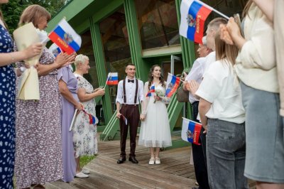 Нижегородские молодожены зарегистрировали брак в планетарии парка «Швейцария» Нижегородские молодожены зарегистрировали брак в планетарии парка «Швейцария»