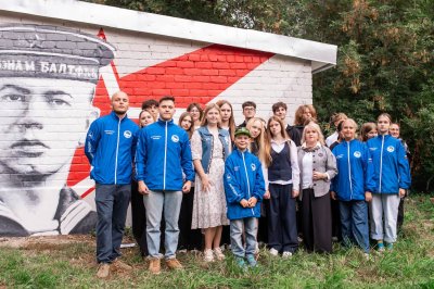 В Нижнем Новгороде открыли граффити в память о Герое Советского Союза Евгении Никонове В Нижнем Новгороде открыли граффити в память о Герое Советского Союза Евгении Никонове