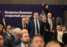 Глеб Никитин: «Встречи с бизнесом позволяют оперативно получать «обратную связь», особенно сейчас, в период турбулентности»