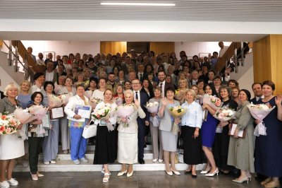 «Нижегородская система социальной защиты успешно адаптируется ко всем вызовам времени», – Андрей Гнеушев «Нижегородская система социальной защиты успешно адаптируется ко всем вызовам времени», – Андрей Гнеушев