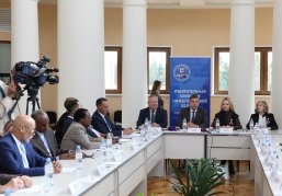 «Все организовано отлично, настоящие демократические выборы!» - иностранные наблюдатели о выборах в Нижнем Новгороде 