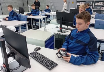 18 специализированных классов по изучению беспилотных авиационных систем торжественно открыли в Нижегородской области