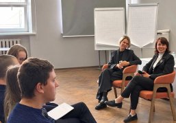 Екатерина Солнцева и Любовь Широкова обсудили с нижегородскими студентами развитие научных сообществ