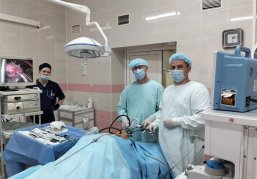 Нижегородские хирурги впервые провели операцию по удалению новообразования щитовидной железы по новой методике Нижегородские хирурги впервые провели операцию по удалению новообразования щитовидной железы по новой методике