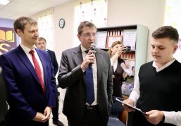 Глеб Никитин посетил Краснооктябрьский округ с рабочим визитом Глеб Никитин посетил Краснооктябрьский округ с рабочим визитом
