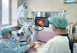 Нейрохирурги Областной клинической больницы имени Н.А. Семашко смогут выполнять сложнейшие операции с помощью нового микроскопа