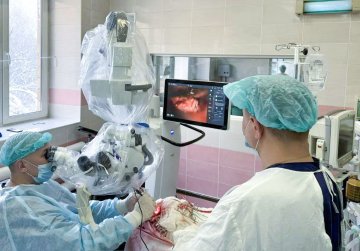 Нейрохирурги Областной клинической больницы имени Н.А. Семашко смогут выполнять сложнейшие операции с помощью нового микроскопа