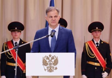 Нижегородским сотрудникам МВД вручили награды на торжественном мероприятии, посвящённом Дню России Нижегородским сотрудникам МВД вручили награды на торжественном мероприятии, посвящённом Дню России