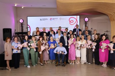 В Нижегородской области впервые вручили почетный знак «За служение людям» В Нижегородской области впервые вручили почетный знак «За служение людям»