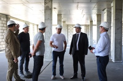 Дмитрий Груничев проверил ход строительства двух поликлиник в Нижегородской области