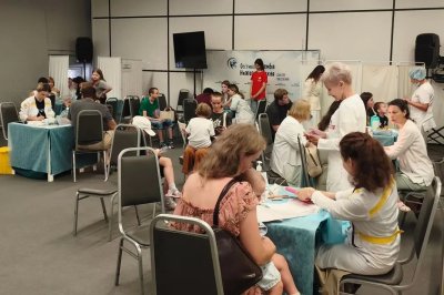 Около 120 взрослых и детей смогли проверить здоровье на фестивале «Семья нижегородская» Около 120 взрослых и детей смогли проверить здоровье на фестивале «Семья нижегородская»