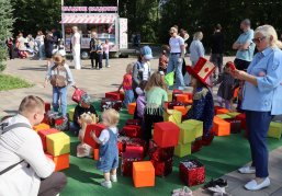 Праздник для воспитанников социальных учреждений региона провели в одном из парков Нижнего Новгорода в «День знаний» Праздник для воспитанников социальных учреждений региона провели в одном из парков Нижнего Новгорода в «День знаний»