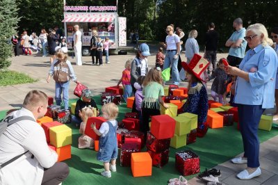 Праздник для воспитанников социальных учреждений региона провели в одном из парков Нижнего Новгорода в «День знаний» Праздник для воспитанников социальных учреждений региона провели в одном из парков Нижнего Новгорода в «День знаний»