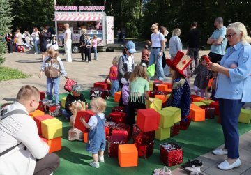 Праздник для воспитанников социальных учреждений региона провели в одном из парков Нижнего Новгорода в «День знаний»