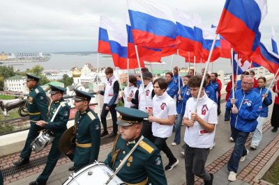 В Нижнем Новгороде состоялось масштабное шествие в честь Дня Государственного флага Российской Федерации