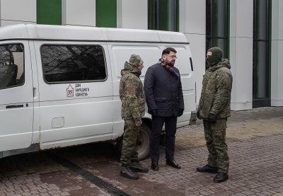 Дом народного единства передал нижегородским бойцам в зону СВО грузопассажирский автомобиль 