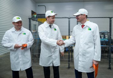 Андрей Саносян открыл в Шахунье роботизированную упаковочную линию и оценил ход строительства домов по программе КРСТ Андрей Саносян открыл в Шахунье роботизированную упаковочную линию и оценил ход строительства домов по программе КРСТ