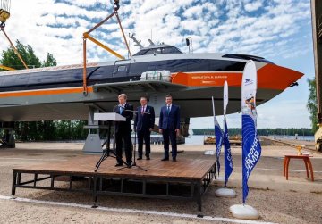 Два «Метеора 120Р» спустили на воду в Нижегородской области Два «Метеора 120Р» спустили на воду в Нижегородской области