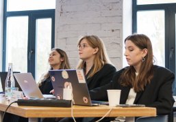 Нижегородцы могут войти в состав экспертного совета конкурса Росмолодёжь.Гранты 2026 года