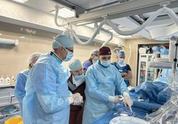 Хирурги из нескольких клиник Нижегородской области обучились современной методике операций на артериях нижних конечностях