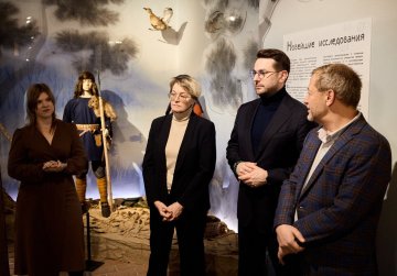 В Никольской башне Нижегородского кремля открылась выставка «Мурома: когда молчат летописи...» В Никольской башне Нижегородского кремля открылась выставка «Мурома: когда молчат летописи...»