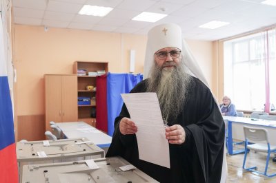  Глава Нижегородской митрополии принял участие в голосовании на выборах депутатов Госдумы РФ и Законодательного собрания региона