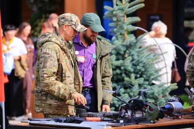 Более 300 участников собрал в Нижегородской области региональный слет волонтеров СВО #МЫВМЕСТЕ