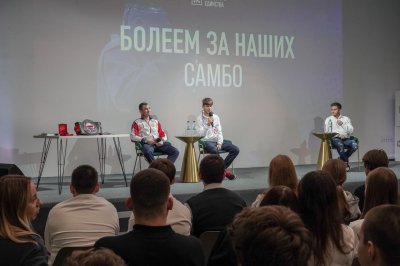 Чемпионы мира по самбо Артём и Александр Нестеровы встретились с нижегородскими школьниками в рамках проекта «Болеем за наших» Чемпионы мира по самбо Артём и Александр Нестеровы встретились с нижегородскими школьниками в рамках проекта «Болеем за наших»