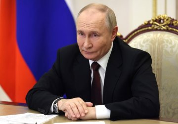 Владимиру Путину представили новую ткацкую фабрику в Володарском муниципальном округе Владимиру Путину представили новую ткацкую фабрику в Володарском муниципальном округе