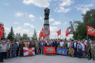 Более 500 нижегородцев приняли участие в памятных мероприятиях, посвященных Дню ветеранов боевых действий