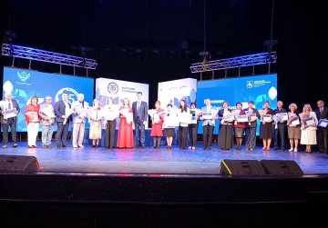 Более 60 работников колледжей и техникумов наградили правительственными наградами в честь 85-летия СПО