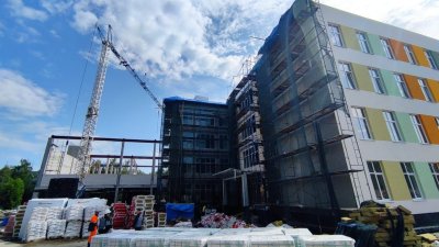 В здании школы, строящейся в Кстове, начались отделочные работы В здании школы, строящейся в Кстове, начались отделочные работы