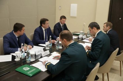 Губернатор Нижегородской области Глеб Никитин провел рабочую встречу с главой Рослесхоза Иваном Советниковым