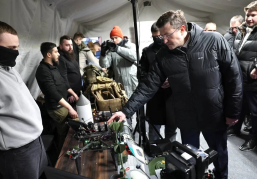 В преддверии Дня защитника Отечества из Нижегородской области в зону СВО отправили более 100 тонн гуманитарного груза