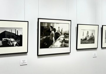 В Русском музее фотографии открылась выставка Алексея Мякишева «Диалоги со временем»