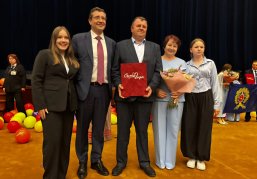 Нижегородская семья Прохоровых стала лучшей в номинации «Сельская семья» Всероссийского конкурса «Семья года» Нижегородская семья Прохоровых стала лучшей в номинации «Сельская семья» Всероссийского конкурса «Семья года»