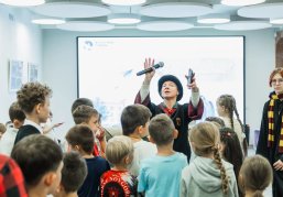 Многодетные семьи и детей участников СВО пригласили на праздник, посвященный началу учебного года Многодетные семьи и детей участников СВО пригласили на праздник, посвященный началу учебного года