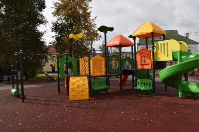 В Ардатове открыли современную детскую игровую площадку, построенную в рамках проекта «Вам решать!» В Ардатове открыли современную детскую игровую площадку, построенную в рамках проекта «Вам решать!»