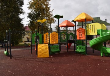 В Ардатове открыли современную детскую игровую площадку, построенную в рамках проекта «Вам решать!»